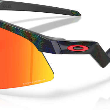 Oakley Occhiali da Sole OJ9015 901509 x Patrick Mahomes II Collection Resistor Sweep Galaxy Scuro/Prizm Ruby Bambini 6