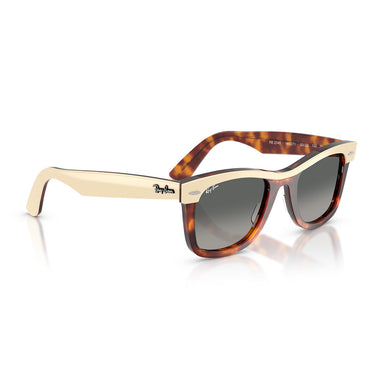 Ray-Ban Occhiali da Sole RB2240 144371 Wayfarer Beige Su Marrone/Grigio Sfumato Unisex 5
