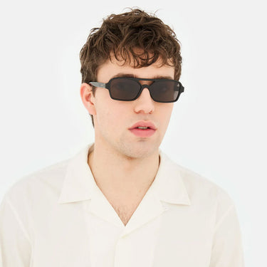 RetroSuperFuture Lunettes de Soleil Vico Black XTA Noir/Noir Unisexe 5